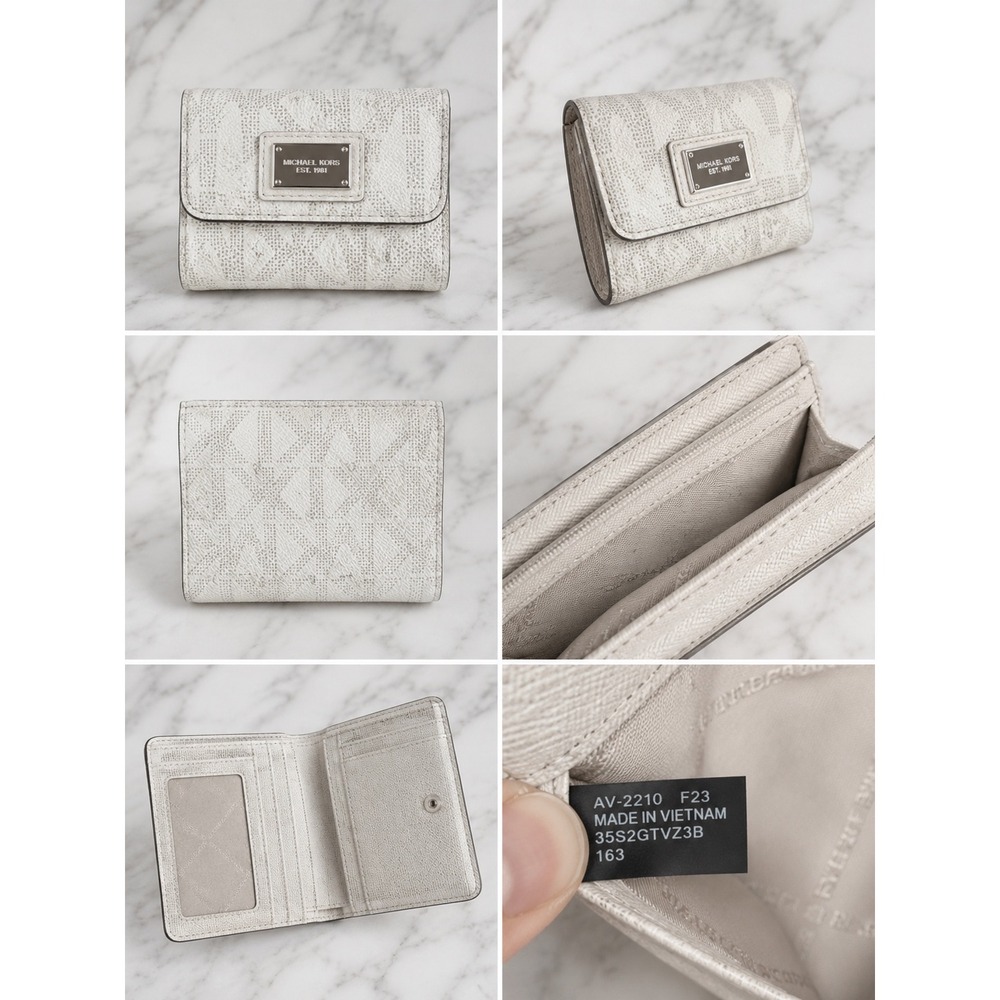 Michael Kors Wallet Women's Size OS Grey Good Pebbled Leather